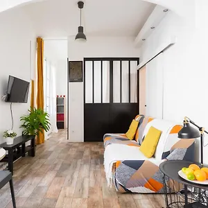 lukey-homes-apartments-place-du-chateau-joly.fr-provencehotel.com/