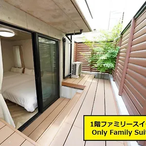 Laffitte West Tokyo